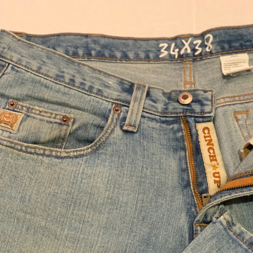 Cinch 34x38 Jeans